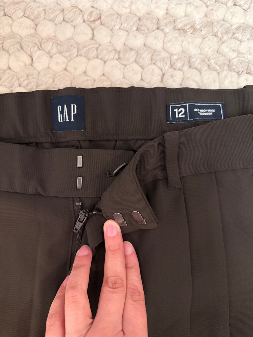 NWOT Gap 365 high waisted trouser size 12